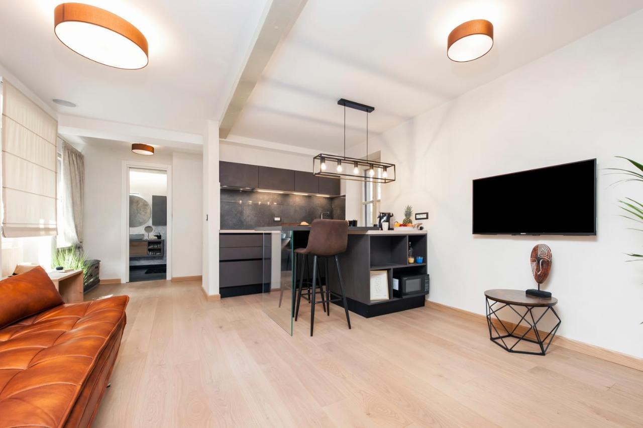 Dc II Downtown Apartment Rovigno Esterno foto