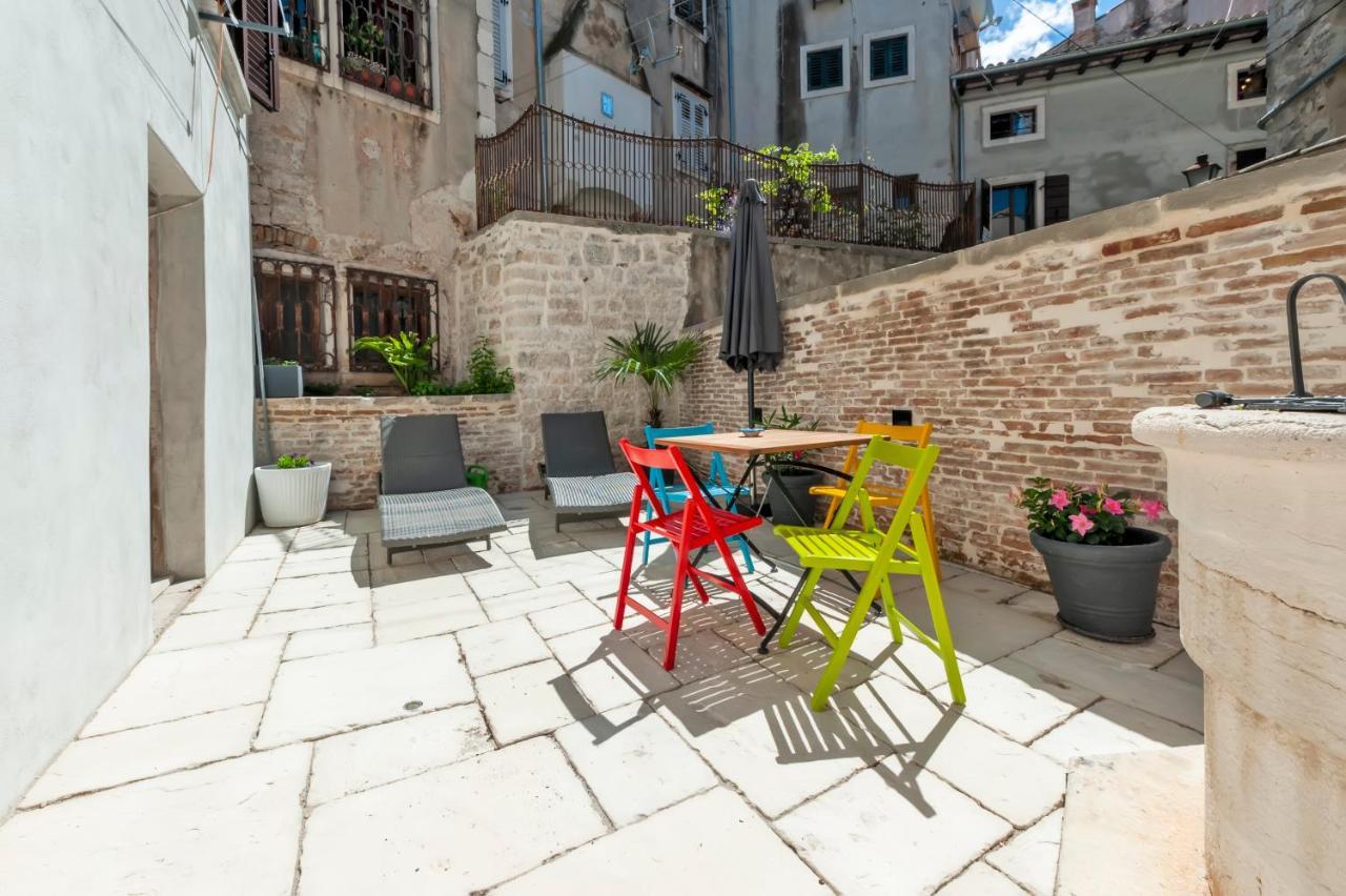 Dc II Downtown Apartment Rovigno Esterno foto